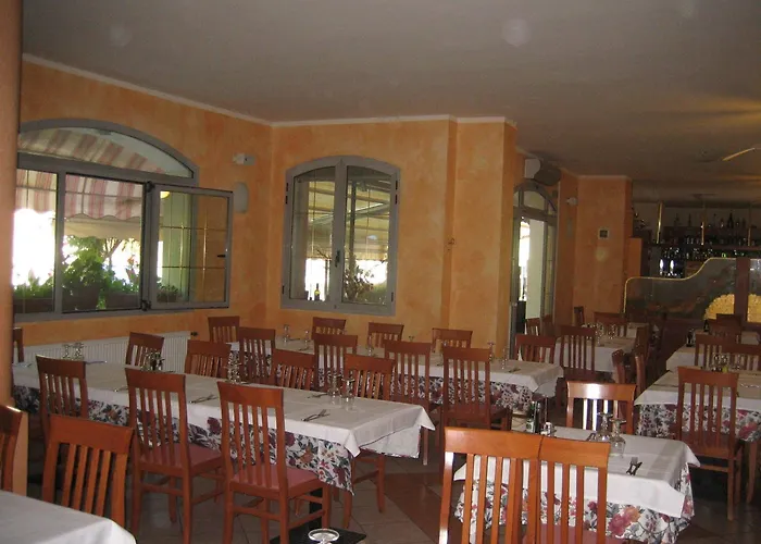 Ξενοδοχείο Ristorante Sterlina 3*